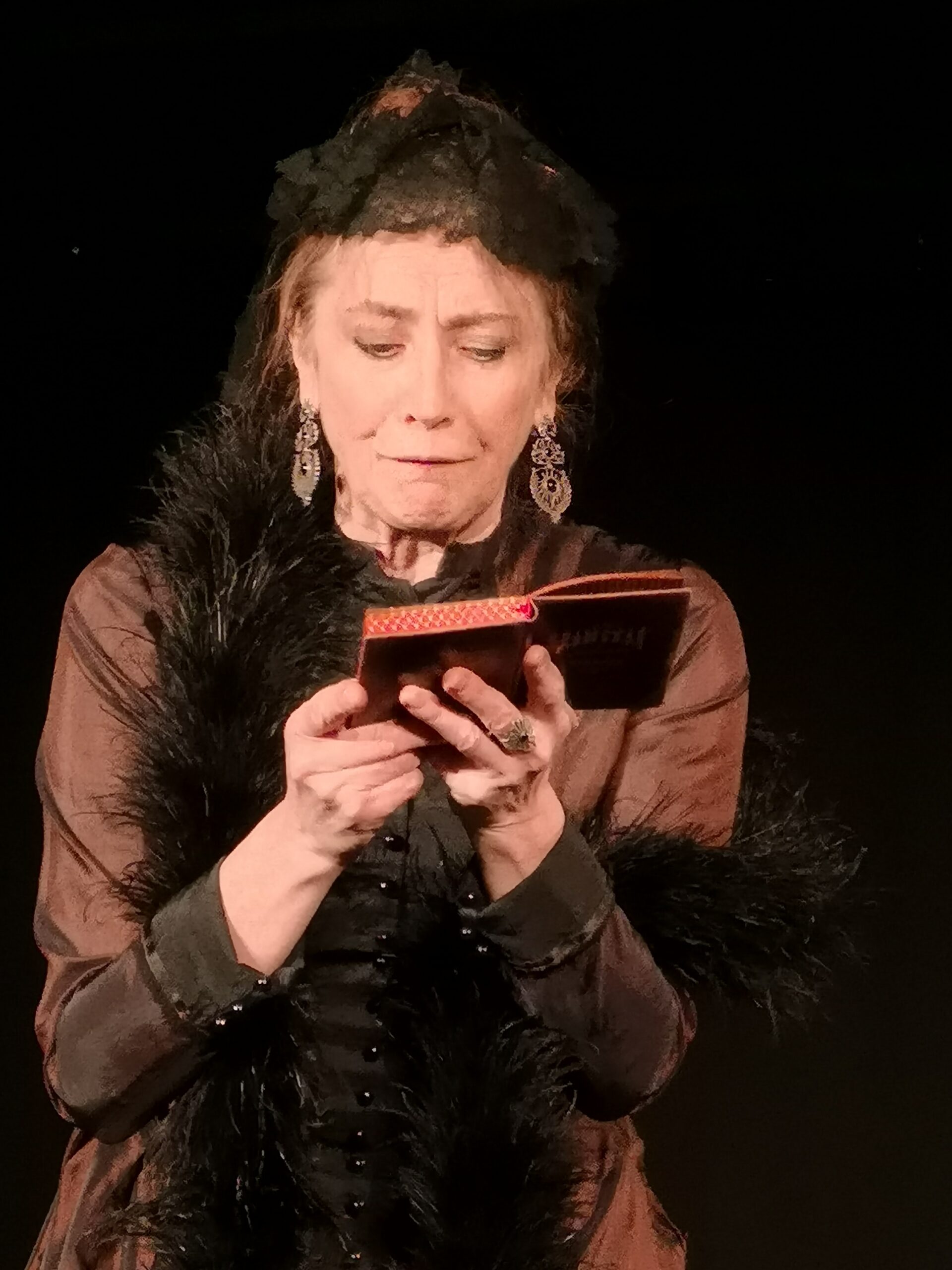„Böse Geister – das sind wir alle, Bericht von V.P. Stavrogina“. Theaterperformance von Maria Thorgevskaja